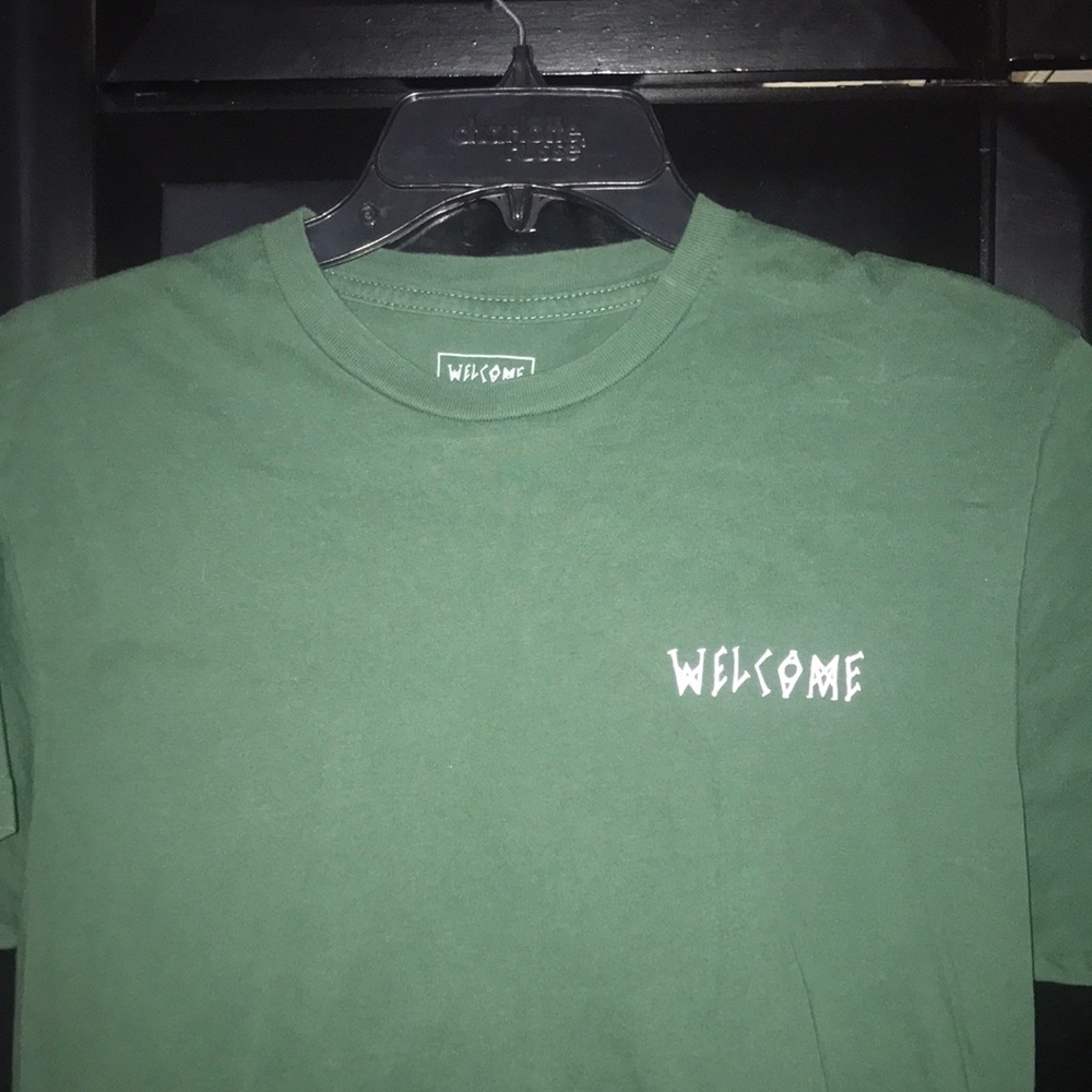welcome brand size Medium